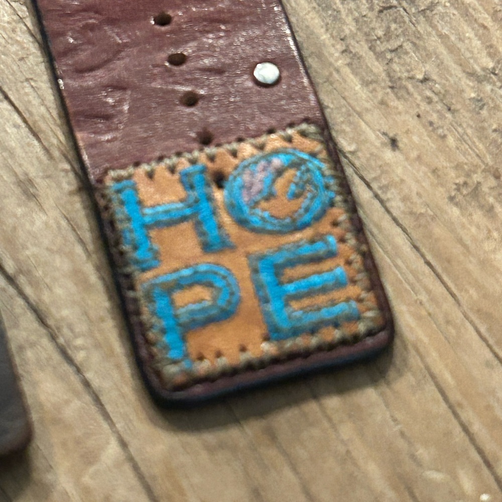 Fossil Vintage Leather Cuff Watch + Extra Embroidered Leather Western Style Band - Picture 3 of 9